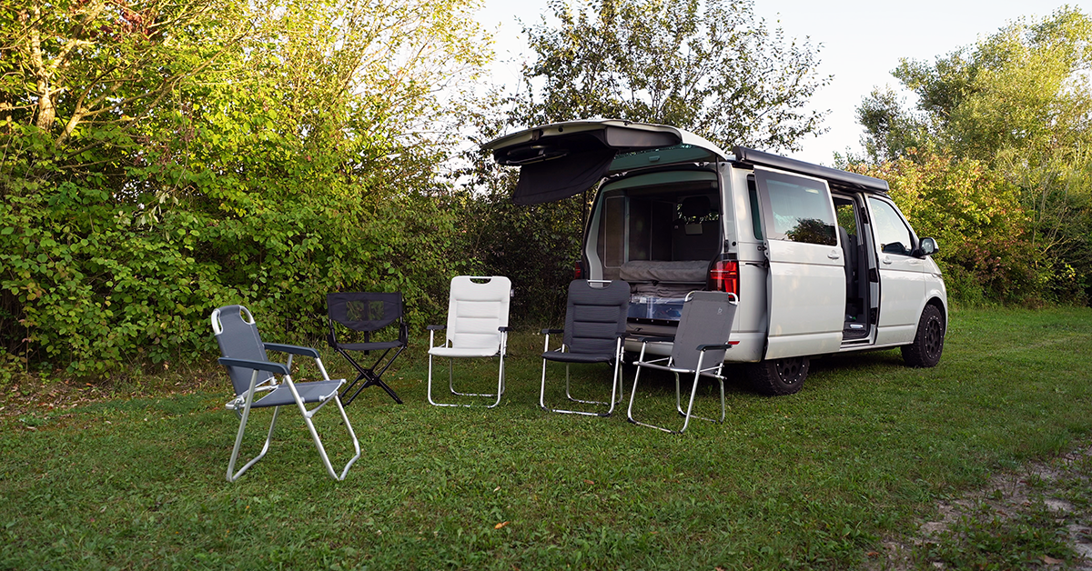 Bequeme Sthle fr den VW California - die in die Bulli-Heckklappe passen